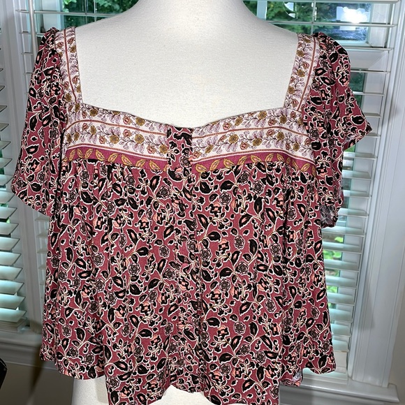 coco & Jaimeson Tops - Coco & Jaimeson brand-new with tags size extra large crop top